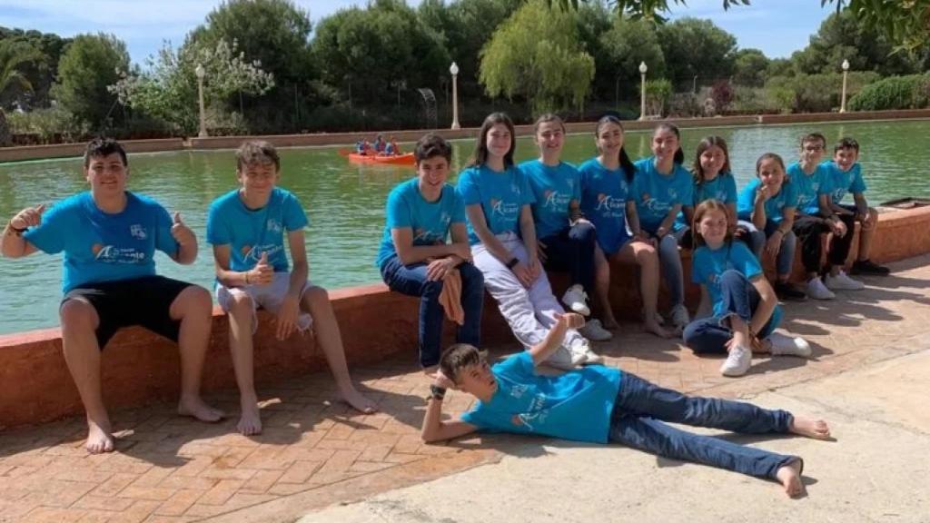 Algunos de los presidentes infantiles durante las convivencias del viernes.