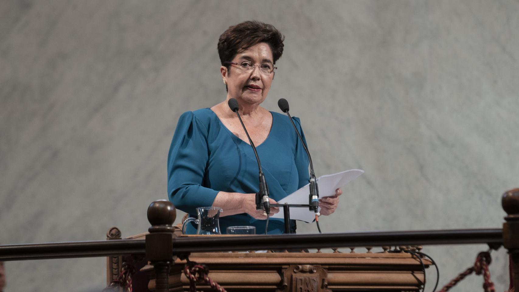 La filóloga Dolores Corbella ingresa en la RAE para ocupar la silla d. Foto: RAE