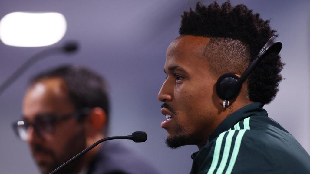 Eder Militao, en rueda de prensa con el Real Madrid de la Champions League