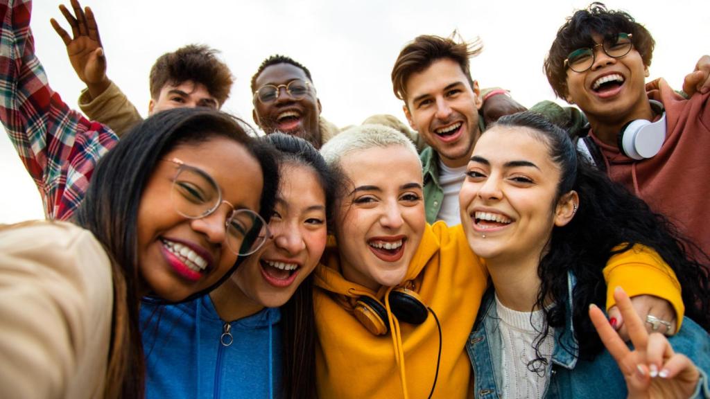 Jóvenes de la generación Z.