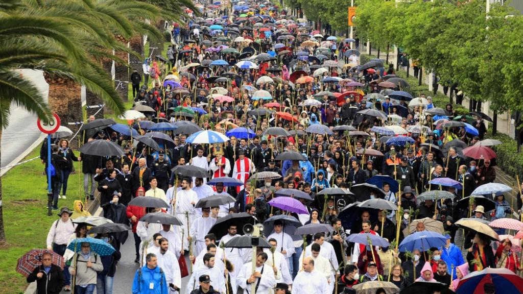 El Ayuntamiento indica los cortes de tráfico e itinerarios para la romería de la Santa Faz, en la imagen la de 2022.