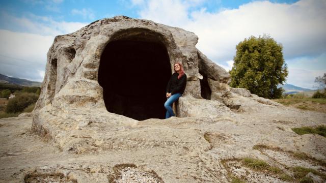 Sara Rubayo en uno de sus viajes de promoción de Palencia