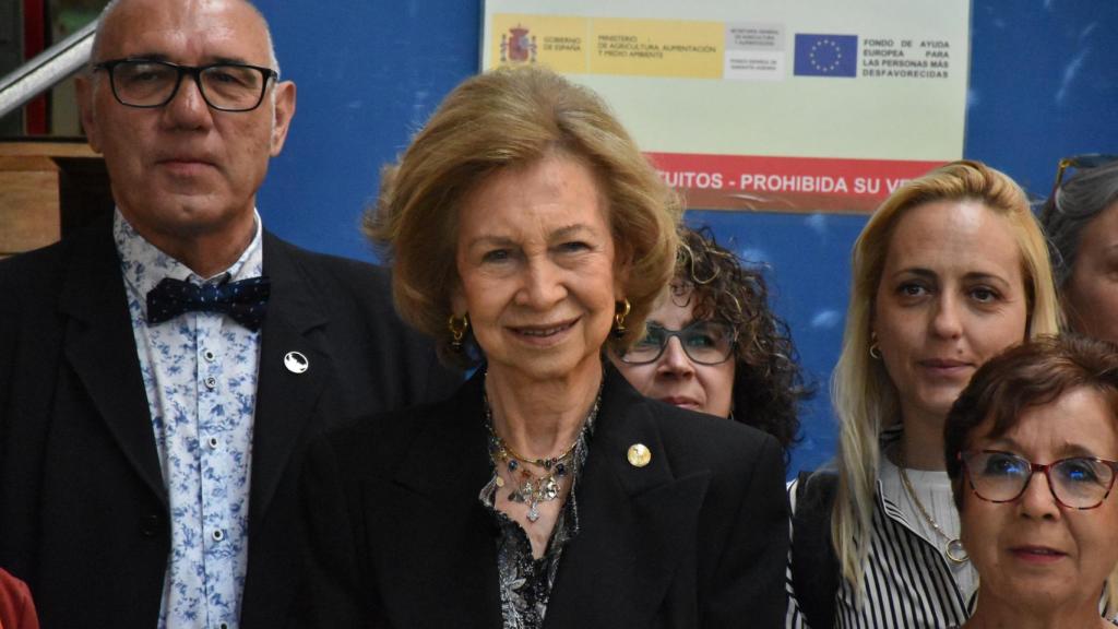 Visita de la reina Sofía al Banco de Alimentos de Zamora