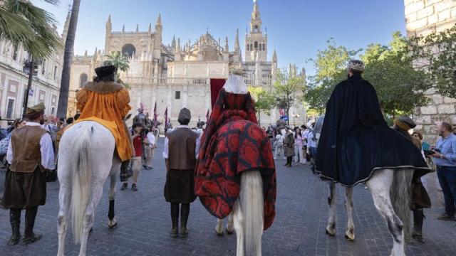 Isabel La Católica y Colóna su llegada a Sevilla delante de la catedral.