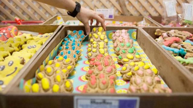 Mostrador de galletas de la tienda Miguitas, ahora en Chueca.