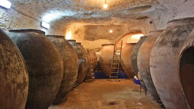 Esta ciudad de Castilla-La Mancha alberga un secreto: tiene 2.500 cuevas subterráneas