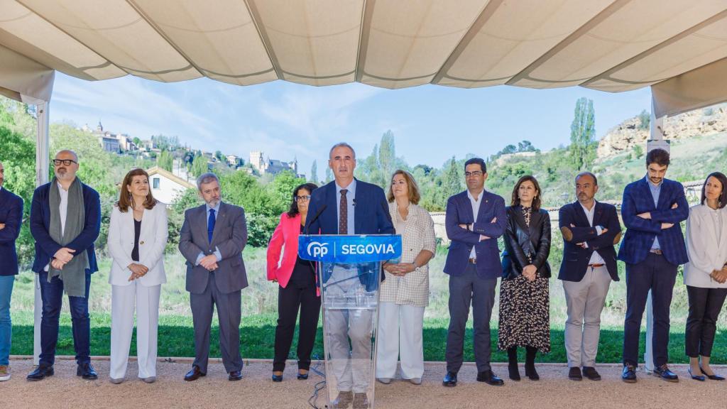 El candidato del PP a la Alcaldía de Segovia, José Mazarías, durante la presentación de su lista electoral, este miércoles.