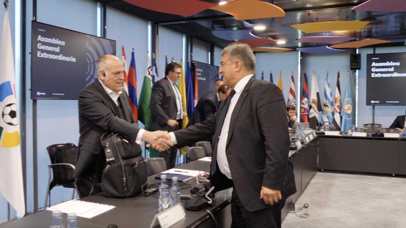 Javier Tebas y Joan Laporta, en la Asamblea Extraordinaria de LaLiga
