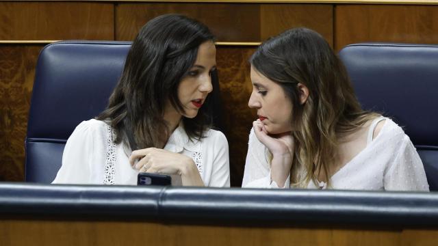 Las ministras Ione Belarra e Irene Montero, en el Congreso de los Diputados.