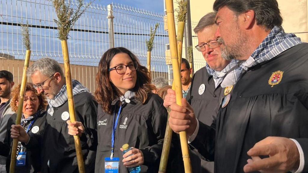 El alcalde de Alicante, Luis Barcala, con el president Puig, la vicepresidenta Mas y los conselleres Espada y Bueno