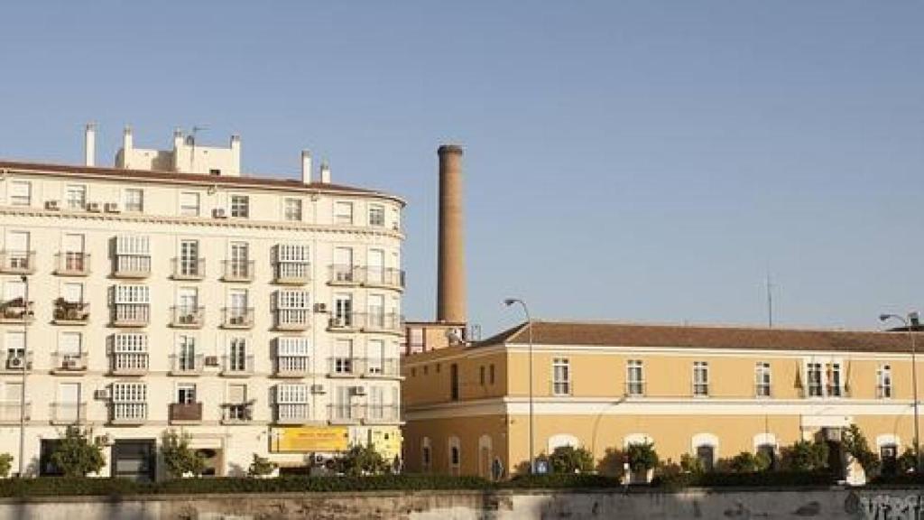 Vista de la chimenea de la antigua Fiat Lux.