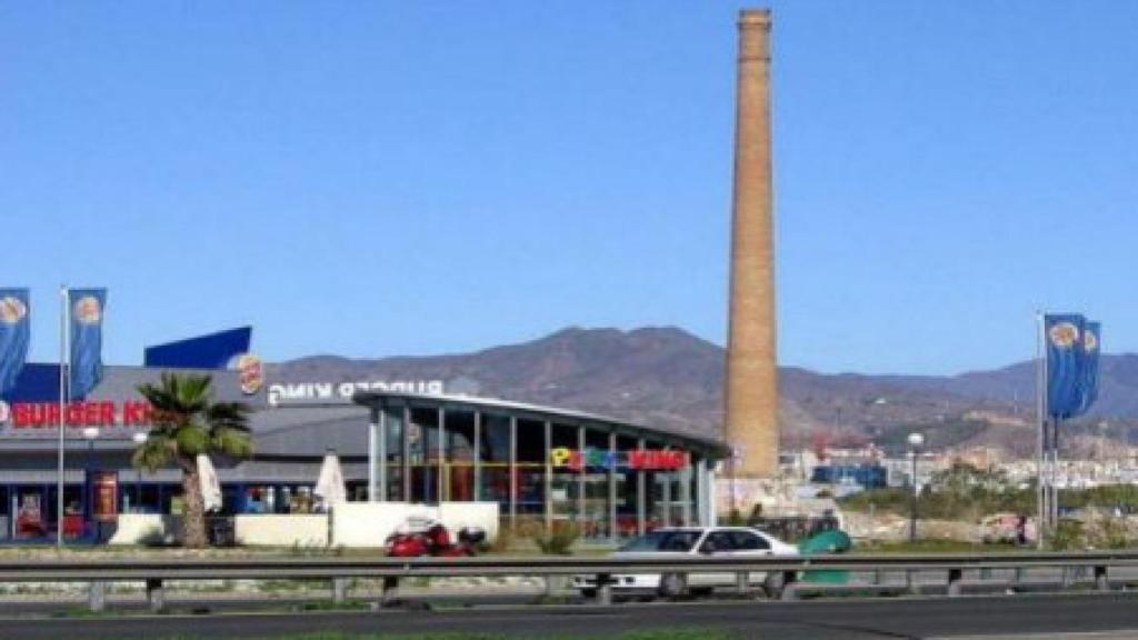 Chimenea de la cooperativa Central Lechera malagueña (COLEMA).