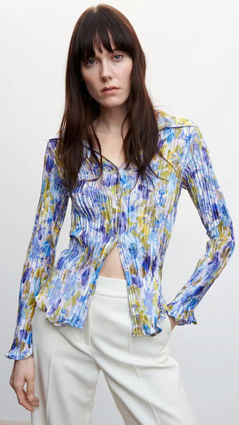 Camisa de Mango.