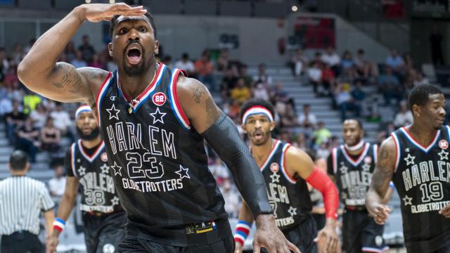 Los Harlem Globertrotters durante una exhibición