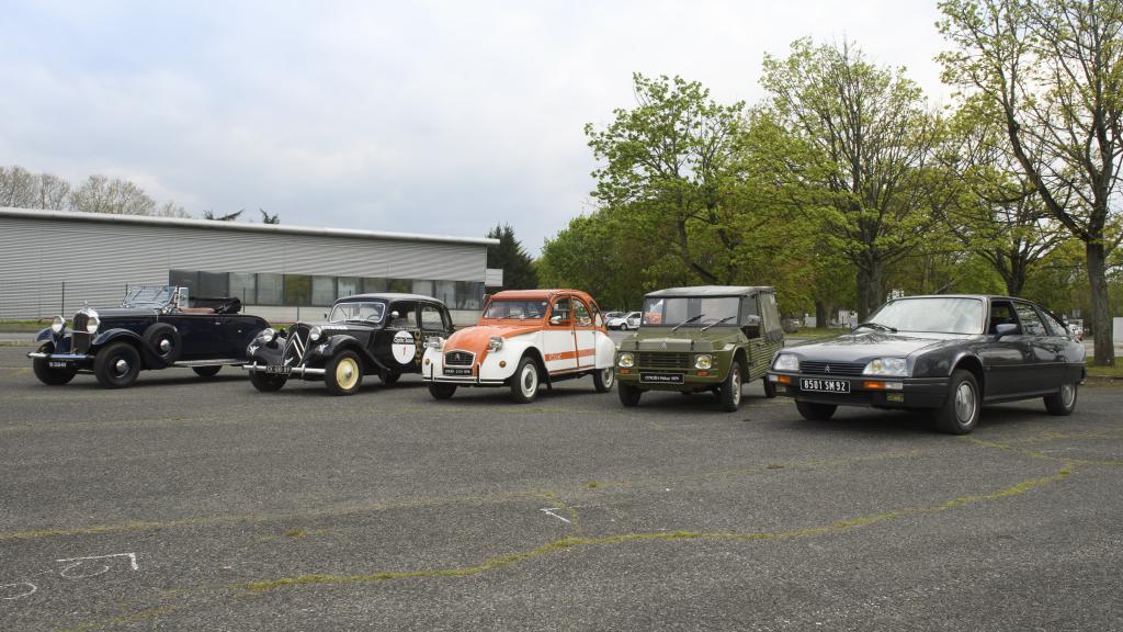 De izquierda a derecha:  Citroën C4 G, Citroën C4 Traction Avant, Citroën 2 CV Spot, Citroën Mehári y Citroën CX GTI Turbo.