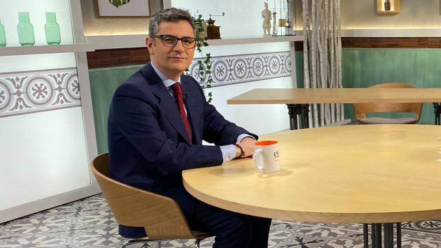 Félix Bolaños este viernes en una entrevista en La 2.