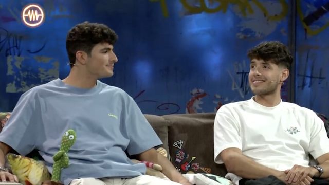 Arturo Coello (i) y Agustín Tapia, pareja revelación de pádel, se confiesan en 'La Resistencia