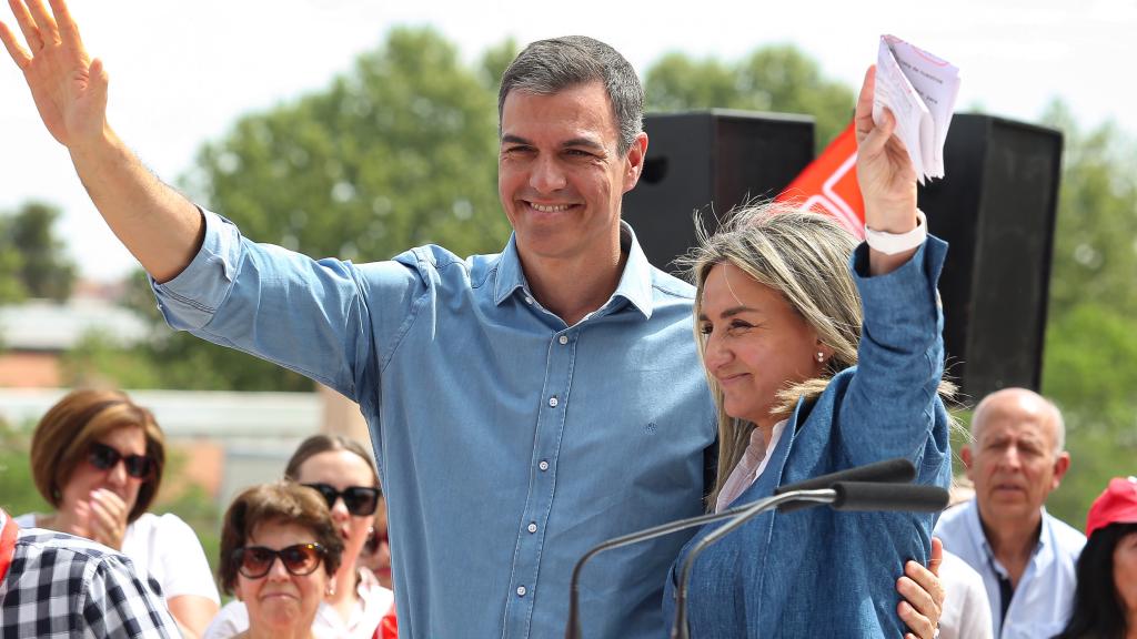 Pedro Sánchez y la ministra de Educación, Milagros Tolón. 