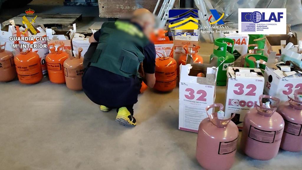 Las bombonas intervenidas por la UCOMA en la Operación Marum.