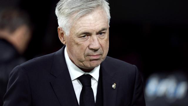 Ancelotti gesticula durante el Real Madrid - Celta.