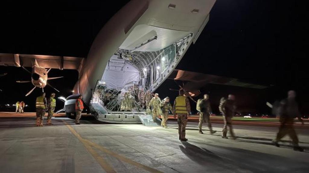 Ciudadanos alemanes siendo evacuados de Sudán.