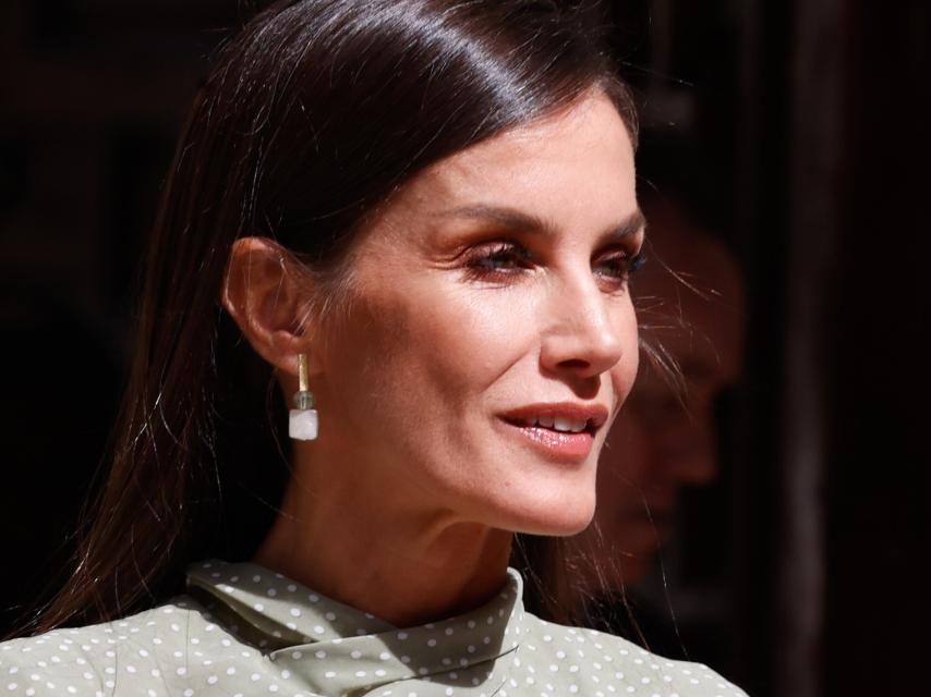 Los nuevos pendientes de la reina Letizia.