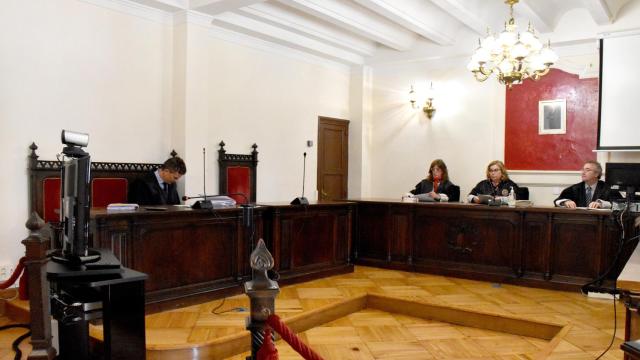 Pantalla desde donde Cecilio Lera ha seguido su juicio