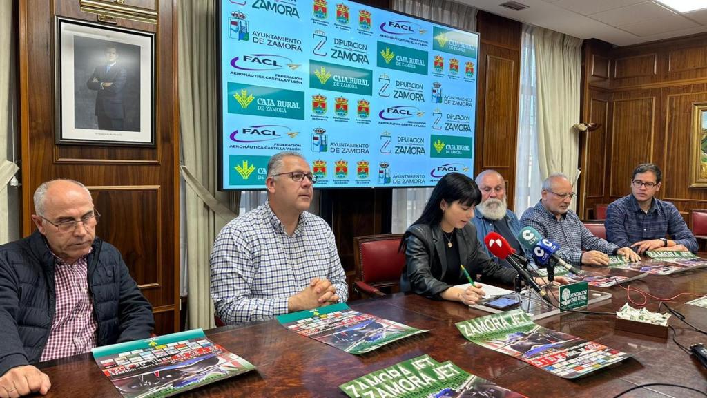 Presentación de la Concentración de Jets y Grandes Modelos de Aeromodelismo