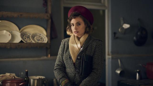 Verónica Echegui interpretando a Amparo Priego en 'Los pacientes del doctor García'