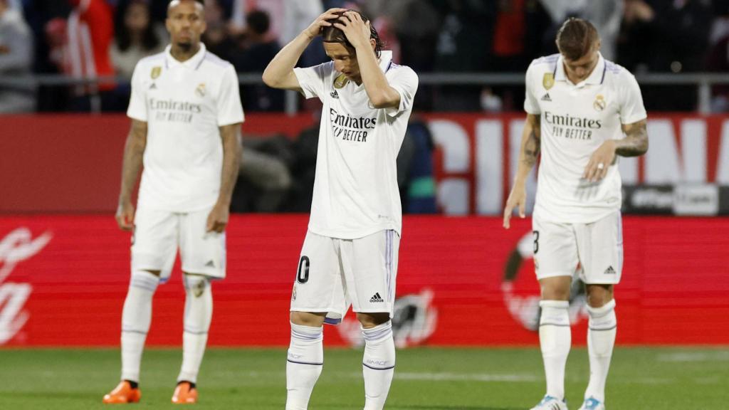 Militao, Modric y Kroos, tras el cuarto gol encajado por el Real Madrid