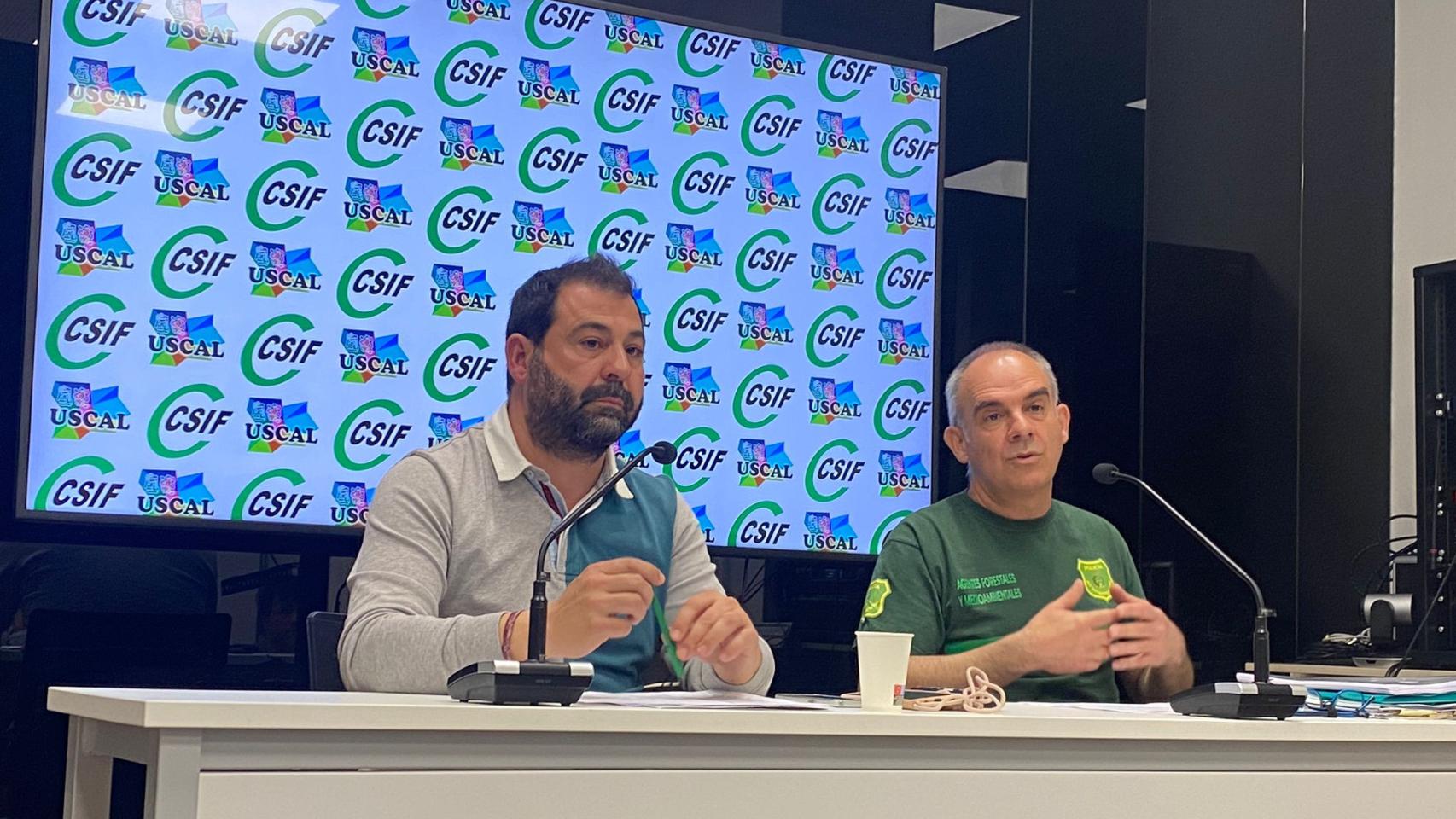 El vicepresidente del sector de la Junta de CSIF Castilla y León, Agustín Argulo, y el vicesecretario de USCAL, Esau Escolar, analizan el decreto Ley de Medidas Urgentes sobre Prevención y Extinción de Incendios Forestales