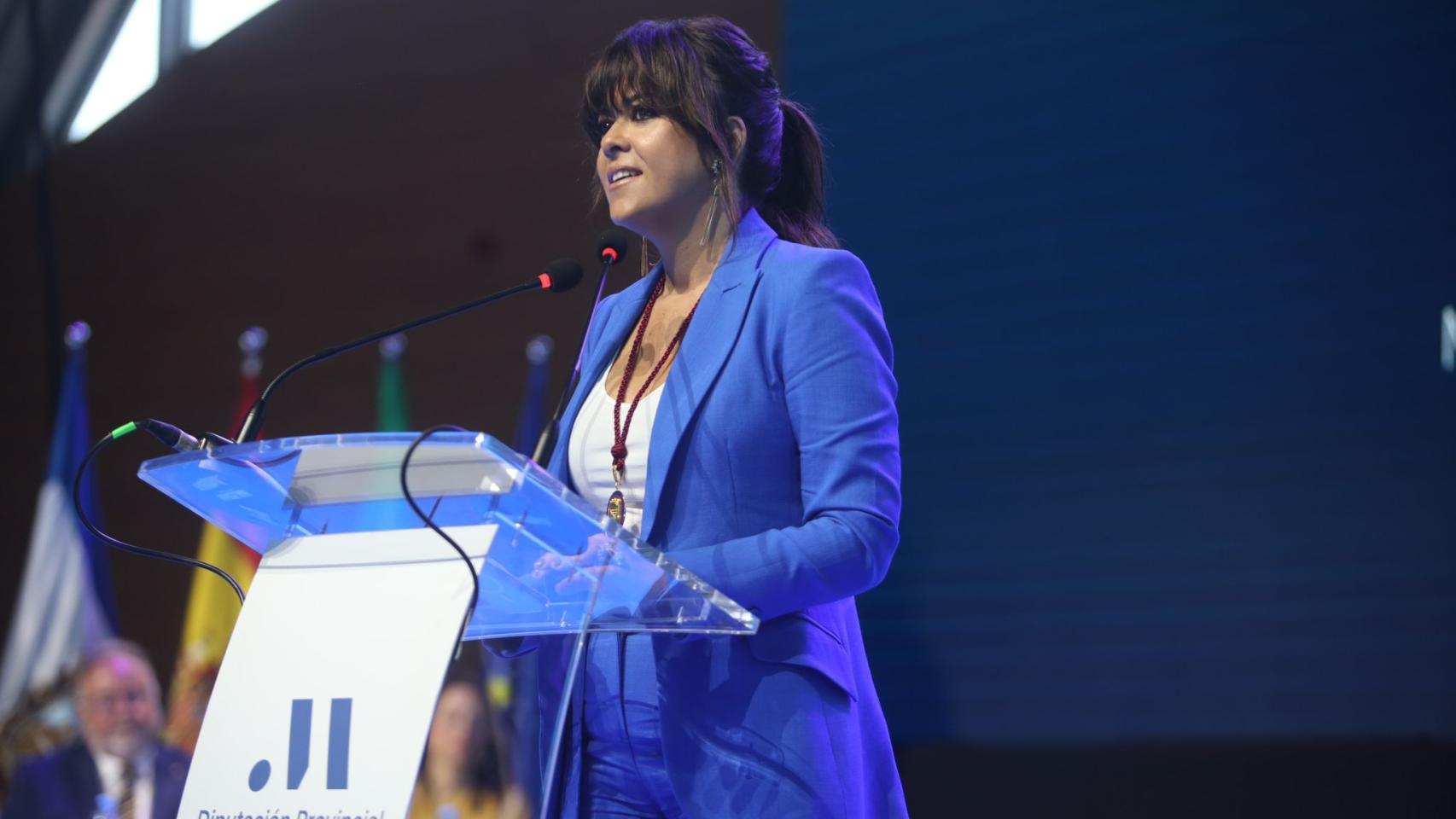 Vanesa Martín en el acto en el que ha recitado el poema dedicado a Málaga.