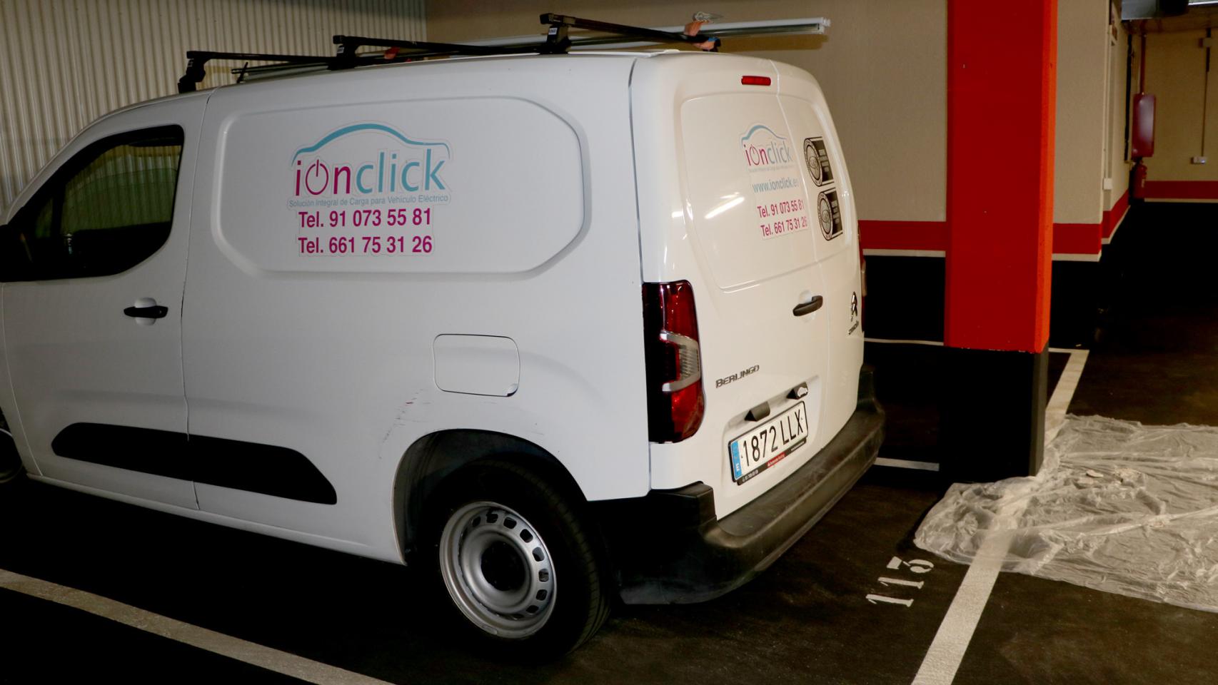 Instalación de punto de recarga de coche eléctrico