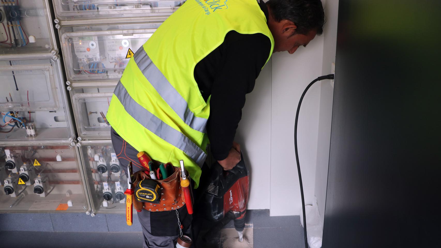 Instalación de punto de recarga de coche eléctrico