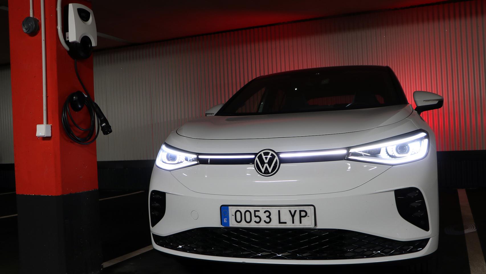 Instalación de punto de recarga de coche eléctrico