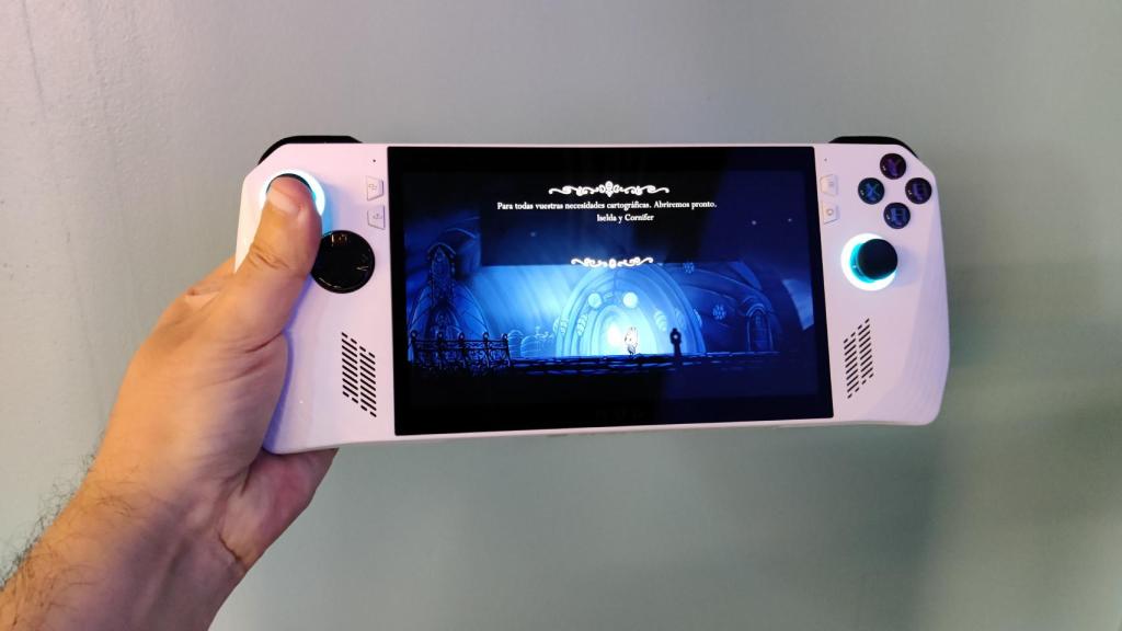 El juego Hollow Knight en la ASUS ROG Ally