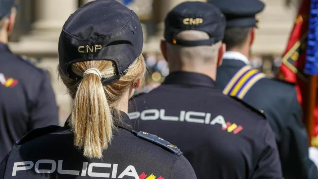 Varios agentes de Policía Nacional durante un acto institucional.