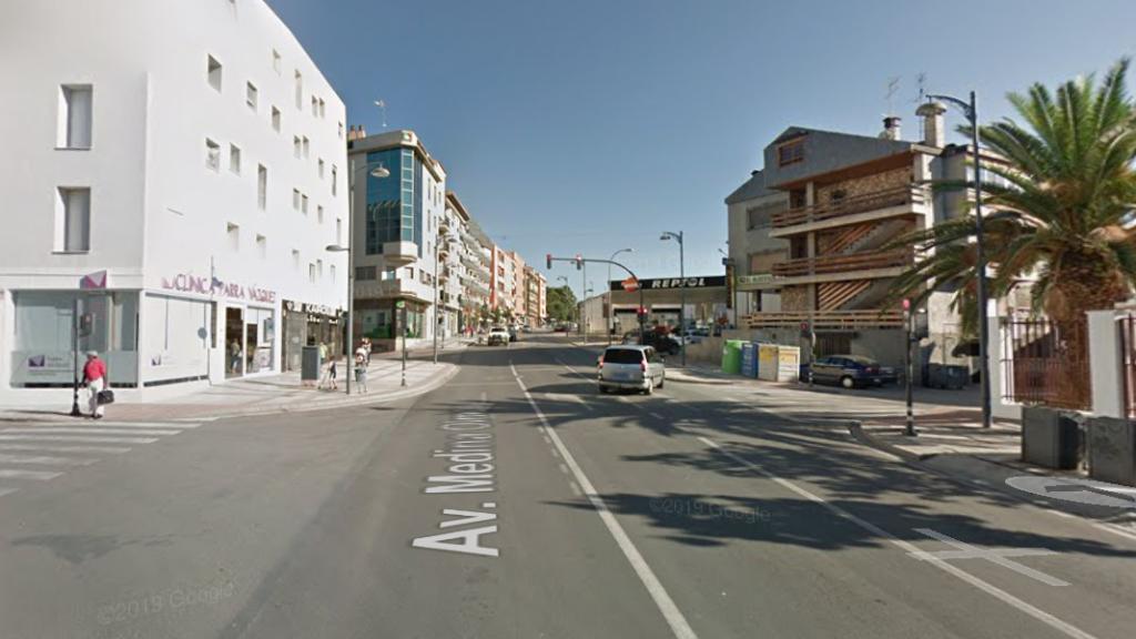 La avenida Medina Olmos de Guadix, Granada, el lugar donde ha ocurrido el accidente.