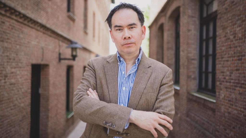 Kwok, fotografiado en el exterior de la Residencia de Estudiantes de Madrid