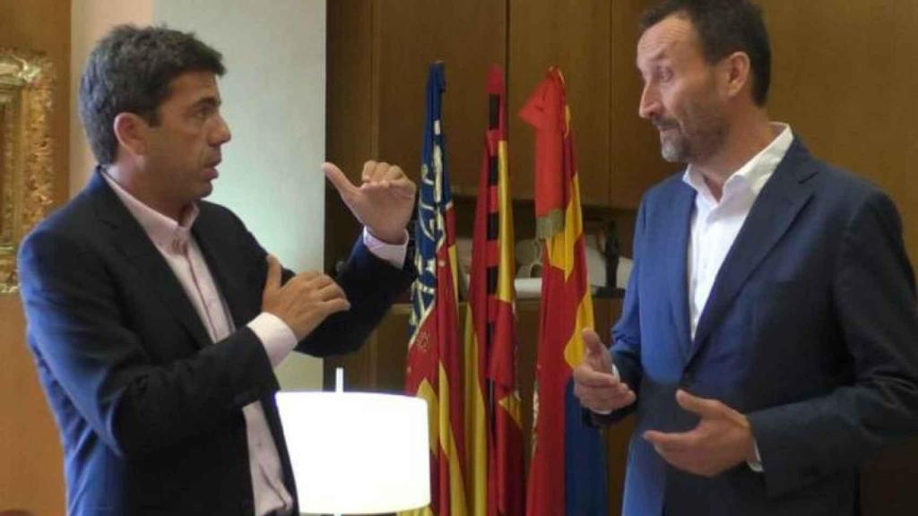 El presidente de la Diputación de Alicante, Carlos Mazón, y el alcalde de Elche, en imagen de archivo.