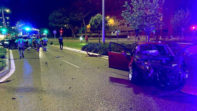 Imagen del estado en el que quedaron los vehículos en el accidente en la avenida de Salamanca.