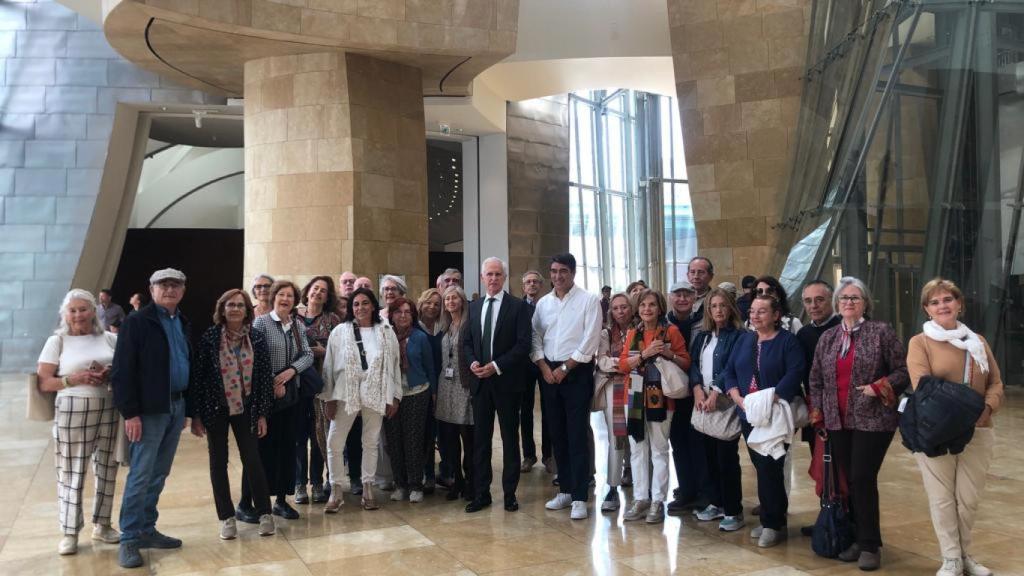 Los Amigos del Museo Carmen Thyssen Málaga visitan Bilbao y Santander.