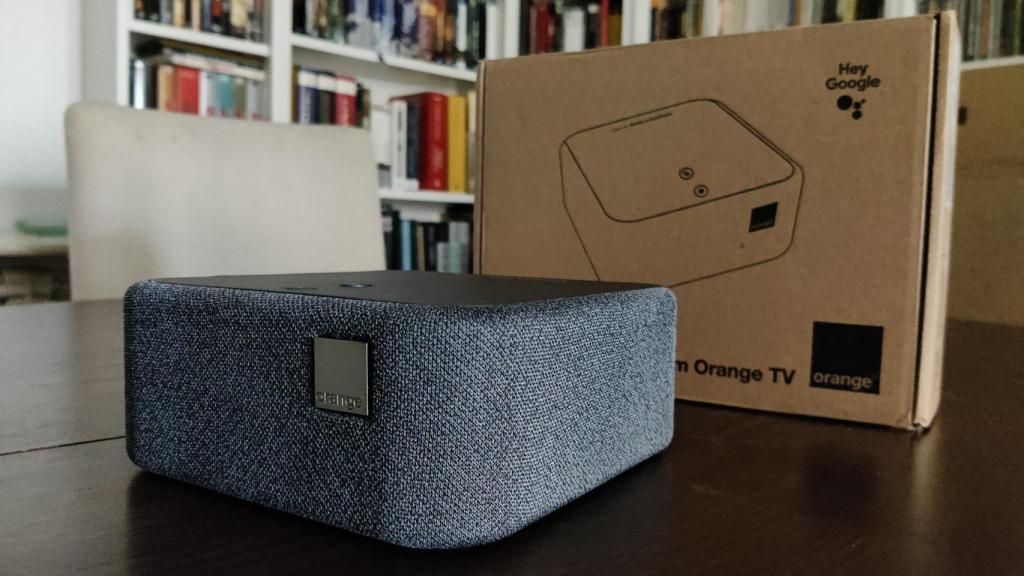 El decodificador Infinity HomeBox y su caja