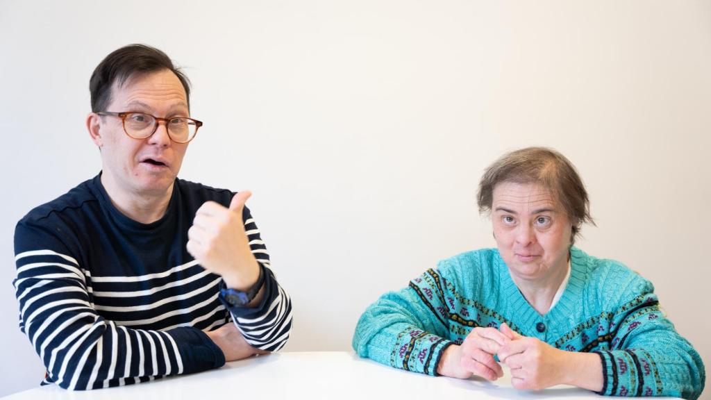 En conversación con Toño (izquierda) y María José (derecha).