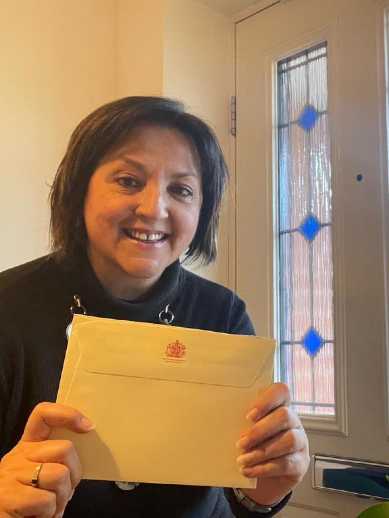 Beatriz Albo, emocionada por recibir la invitación de la Casa Real británica.