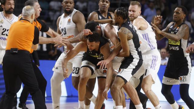 Imagen de la tremenda trifulca en el partido ante el Real Madrid y el Partizán.