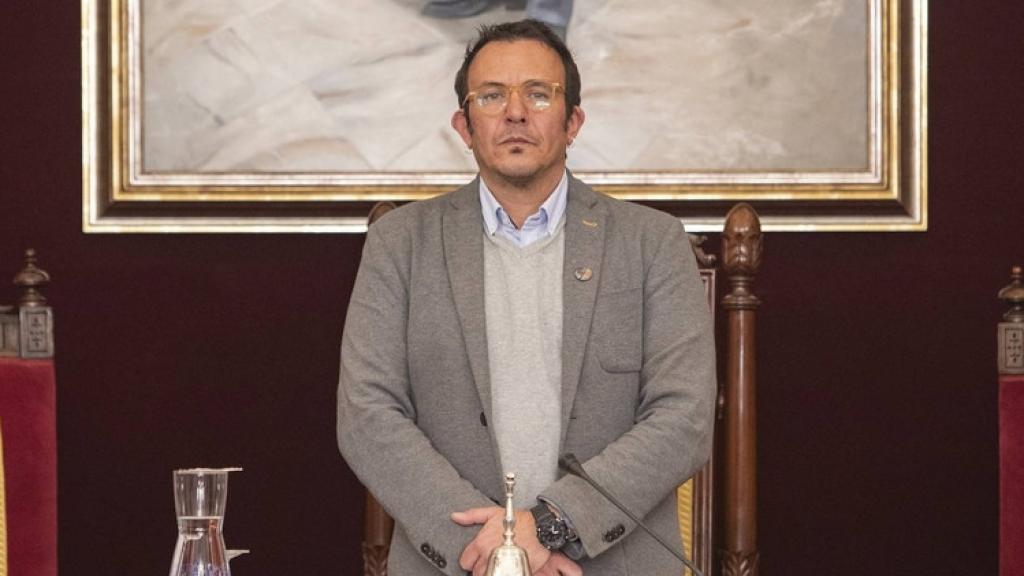 José María González 'Kichi', alcalde de Cádiz, durante un pleno del Ayuntamiento.