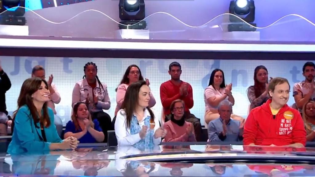 Elia Galera y Albert Espinosa en 'Pasapalabra'