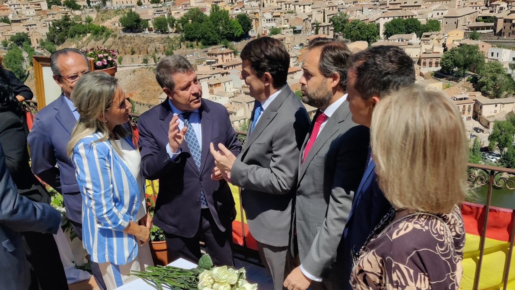 García-Page, Ruiz Molina, Tolón, Mañueco, Núñez y Velázquez en Toledo. Foto: Europa Press.
