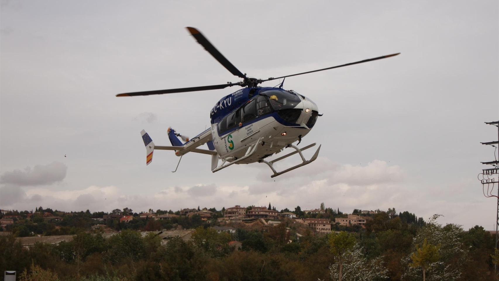 Helicóptero del Sescam.
